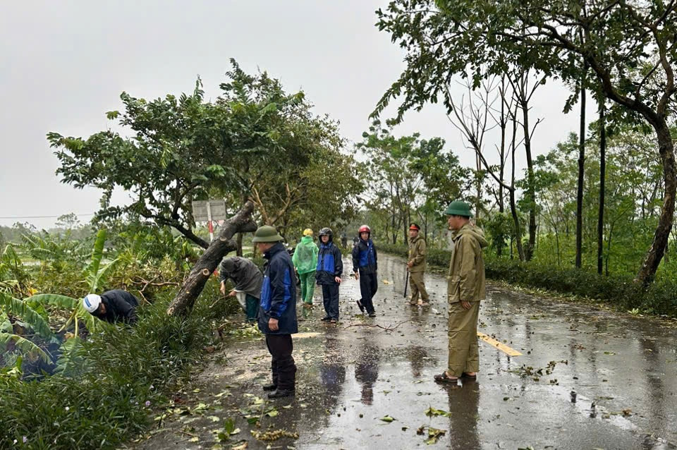 khac-phuc-8-9.jpg