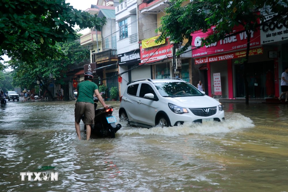 ttxvn_yen_bai_3500_ho_dan_phai_di_doi_do_ngap_lut_sau_bao_so_3_2.jpg