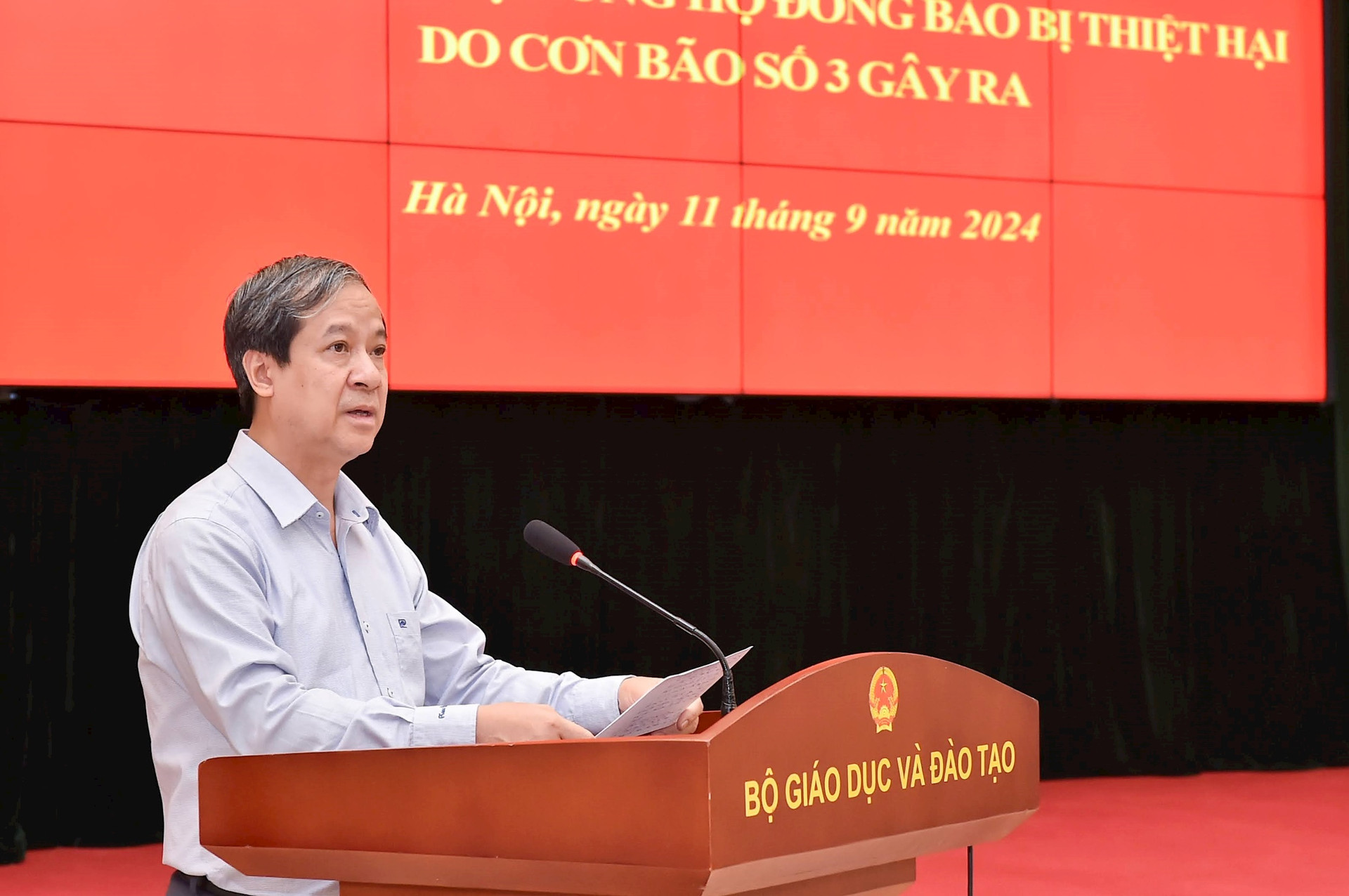 bo-truong-nguyen-kim-son-phat-dong-toan-nganh-ung-ho-dong-bao-thiet-hai-bao-so-3.jpg