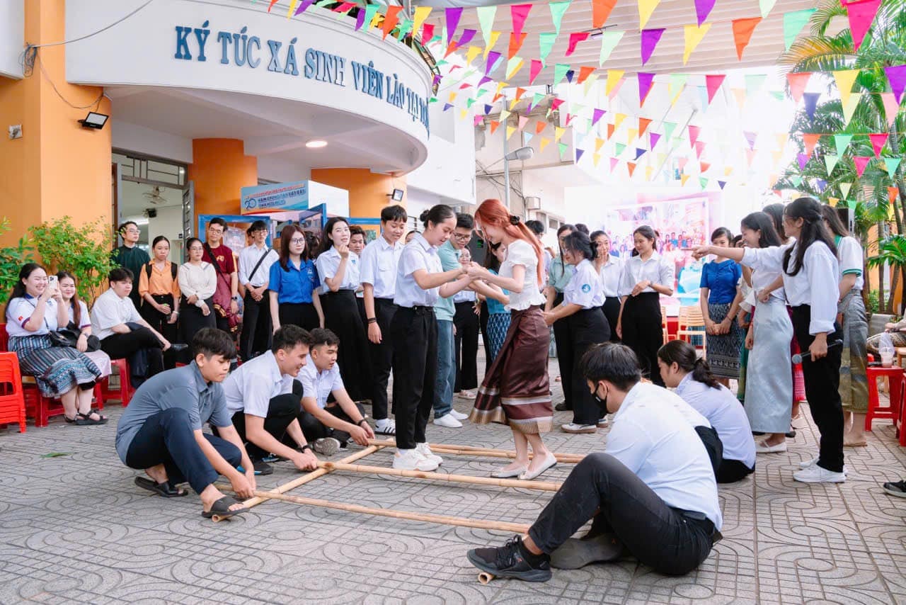 Nhiều hoạt động giao lưu sôi nổi đã diễn ra tại ngày hội. Ảnh: Thành Đoàn