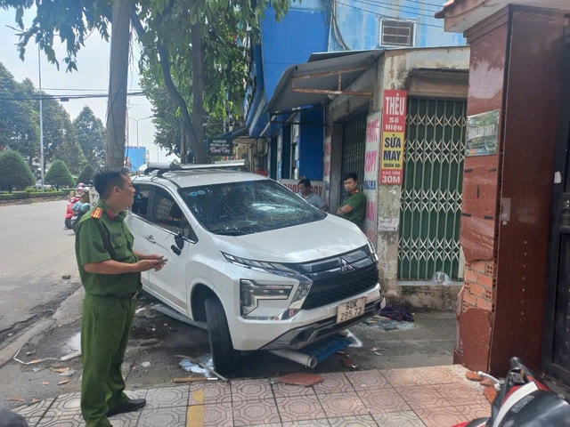 CLIP: Rượt đuổi, đánh nhau trên đường phố Biên Hòa, có tiếng súng nổ- Ảnh 6.