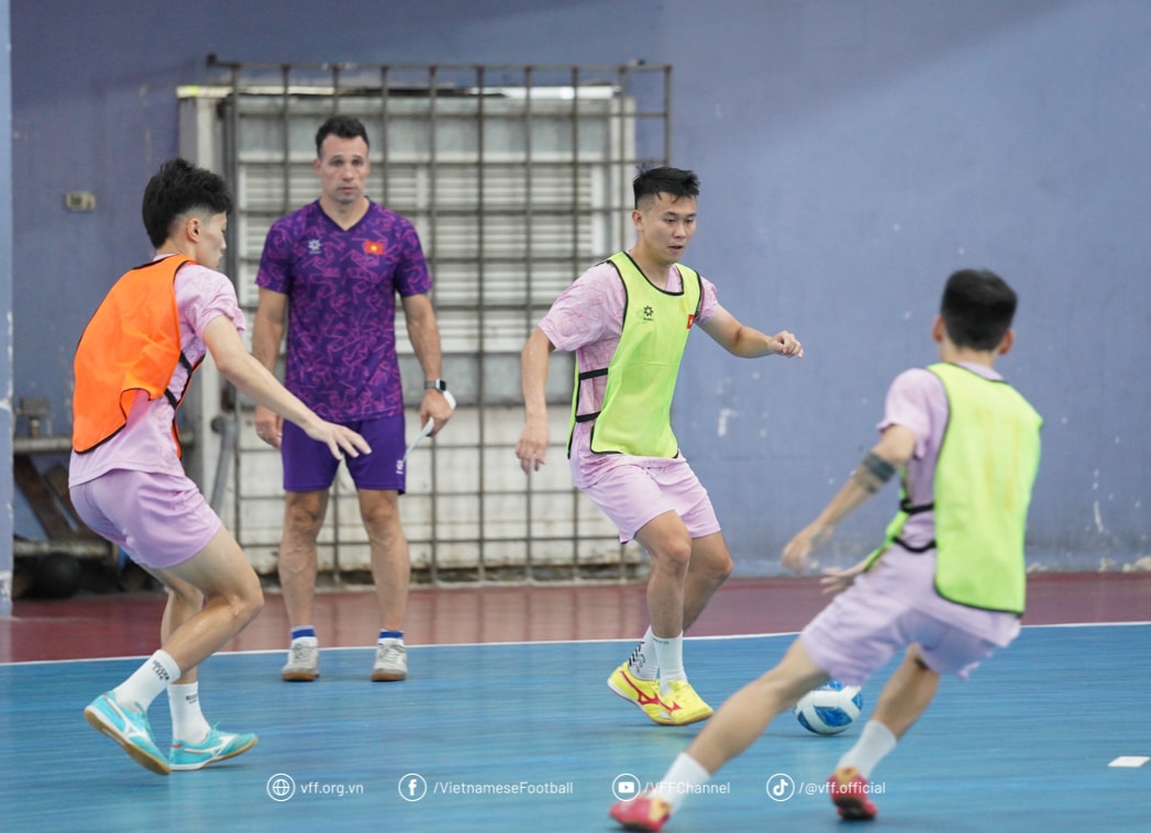 30-tuyen-futsal-vn.jpeg