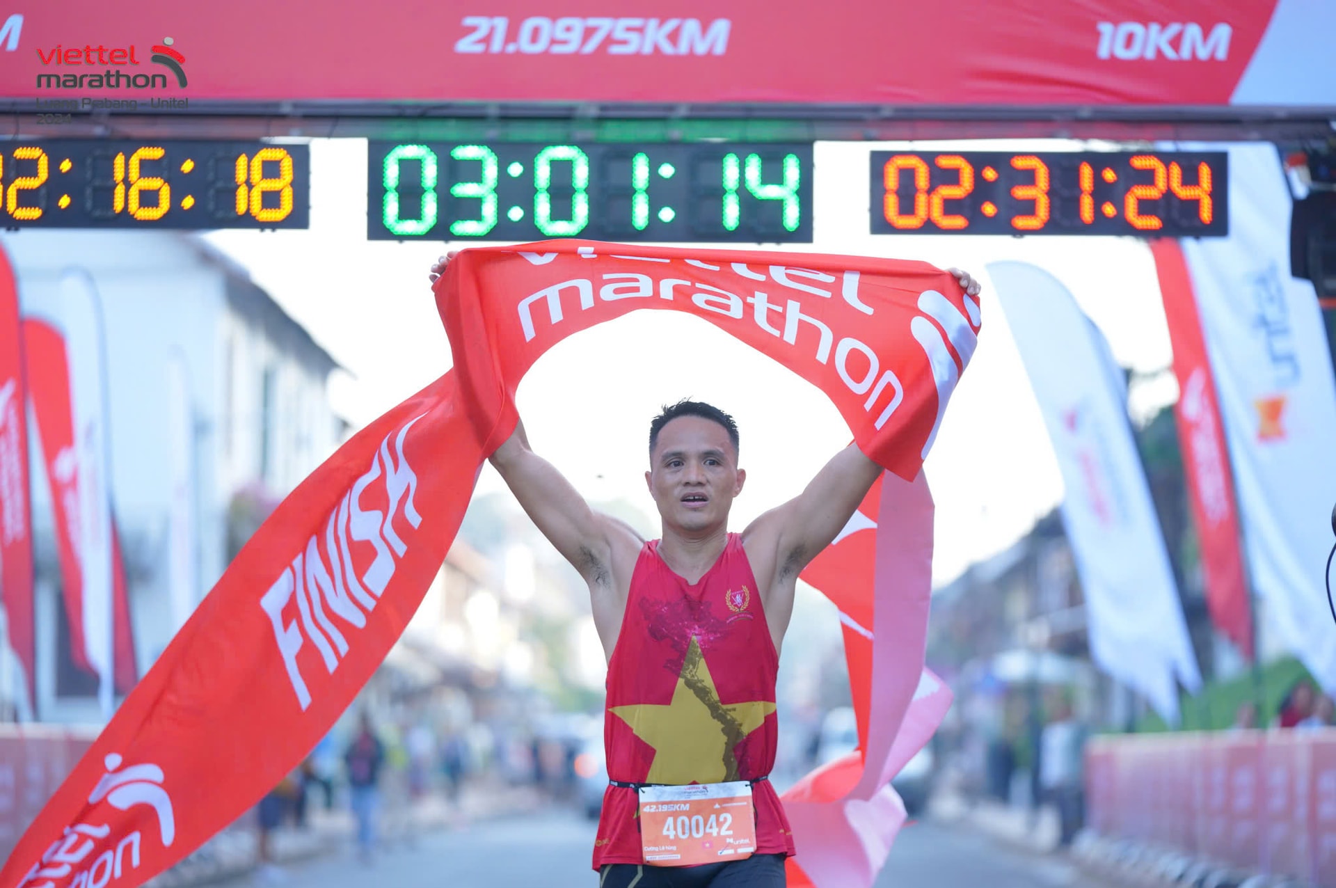 anh-le-hung-cuong-ve-nhat-elite-full-marathon-viettel-marathon-luang-prabang-unitel.jpg