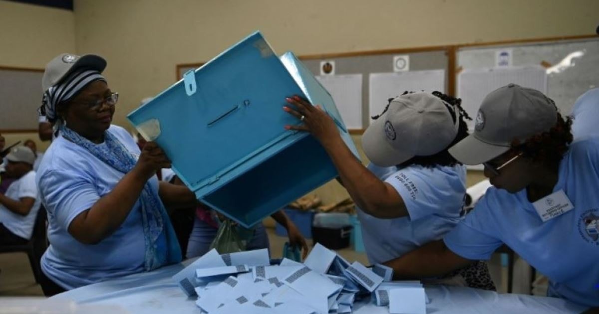 Phe đối lập Botswana chiến thắng lịch sử trong tổng tuyển cử