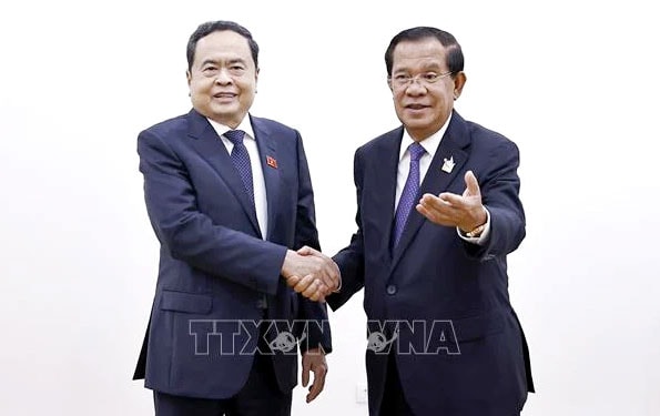 Chủ tịch Quốc hội Trần Thanh Mẫn hội kiến Chủ tịch Đảng Nhân dân Campuchia, Chủ tịch Thượng viện Campuchia Samdech Techo Hun Sen