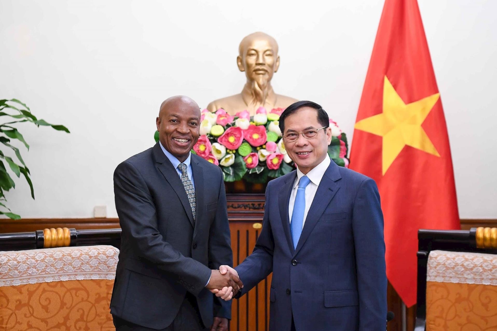 Việt Nam và Tanzania lần đầu tiên tổ chức tham vấn chính trị song phương