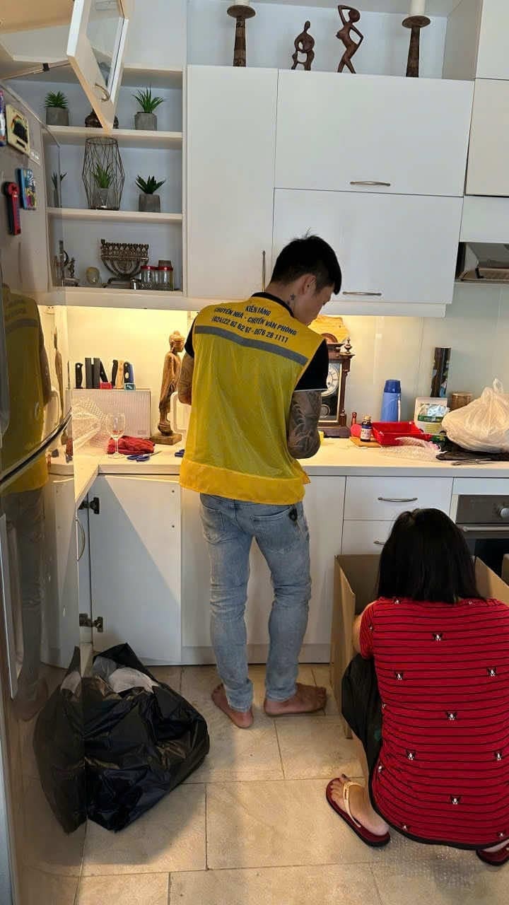 Dịch vụ chuyển nhà trọn gói Kiến Vàng uy tín tại Hà Nội Dịch vụ chuyển nhà trọn gói Kiến Vàng uy tín tại Hà Nội