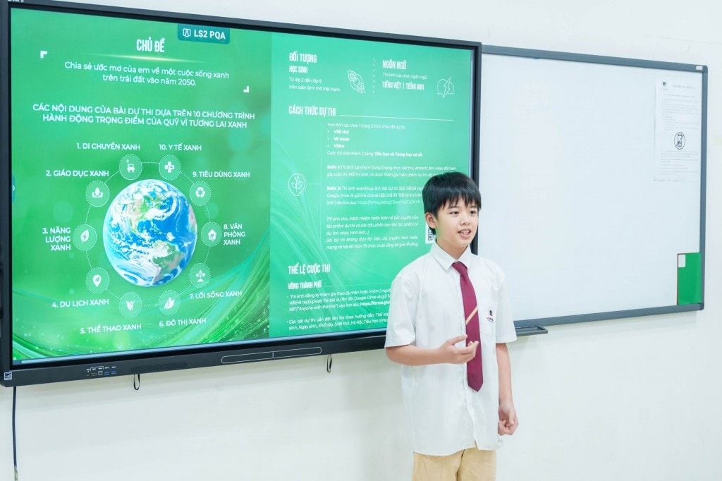 Học sinh hào hứng thảo luận về cuộc thi Học sinh hào hứng thảo luận về cuộc thi