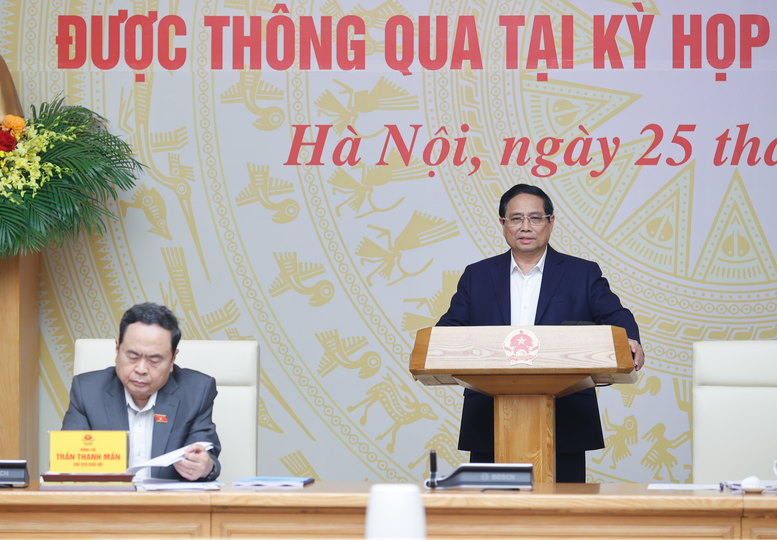 Thủ tướng: Sớm đưa chính sách vào cuộc sống, khơi thông nguồn lực cho phát triển