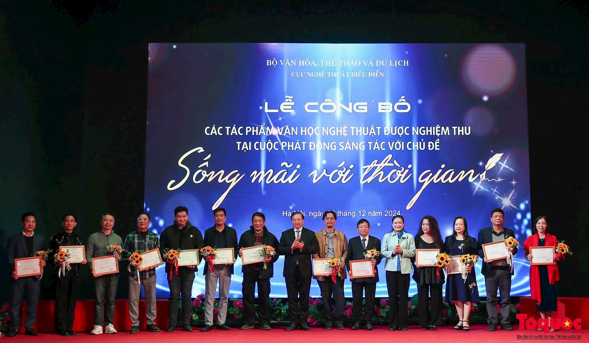 Vinh danh 35 tác phẩm văn học, nghệ thuật cuộc phát động sáng tác “Sống mãi với thời gian”