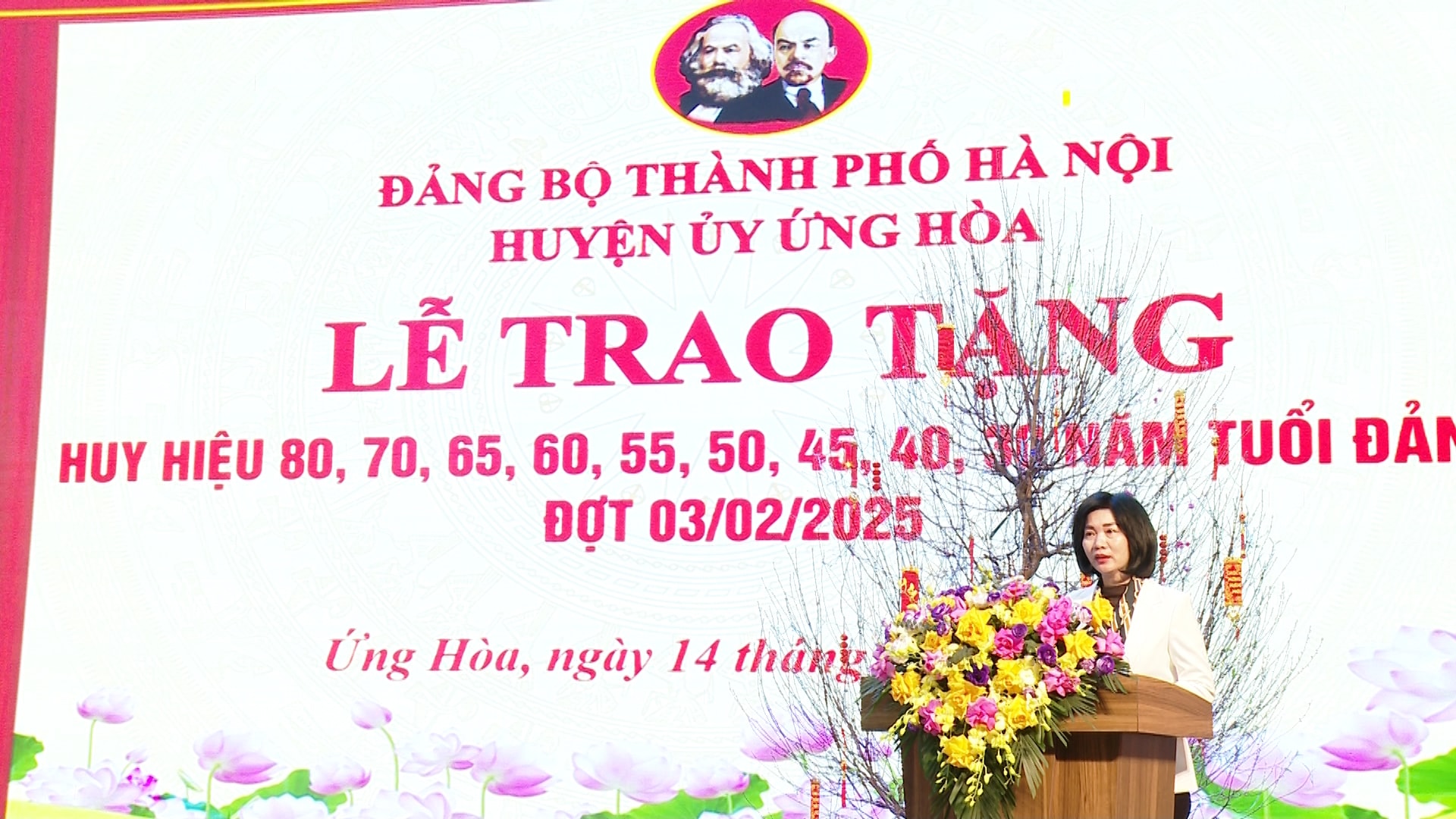 ba-phung-thi-hong-ha.jpg