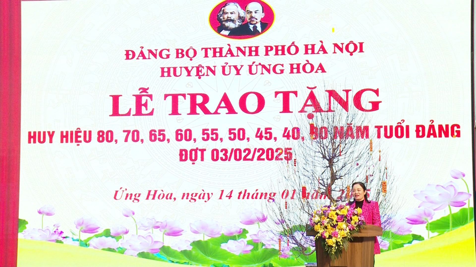 bi-thu-huyen-uy-ung-hoa.jpg