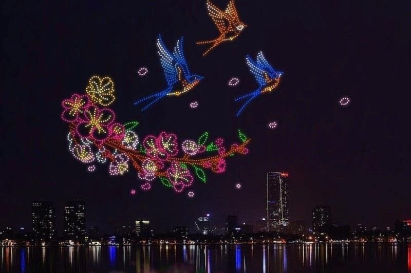 13 điểm trông giữ xe xem drone trình diễn ánh sáng chào năm mới ở Tây Hồ