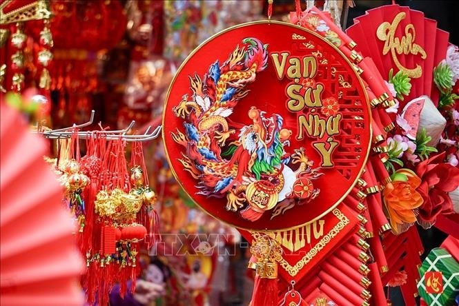 Chọn tuổi xông đất, xông nhà tốt nhất cho 12 con giáp năm Ất Tỵ 2025