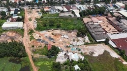 Bài 1: Bãi rác nguy hại gần 2ha 