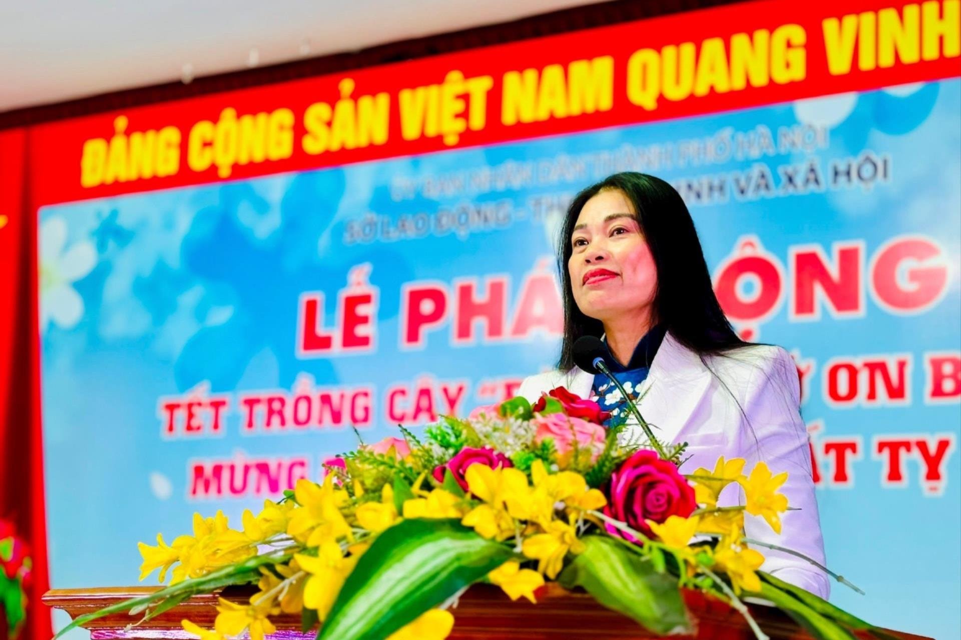 1-giam-doc-bach-lien-huong-1-.jpg