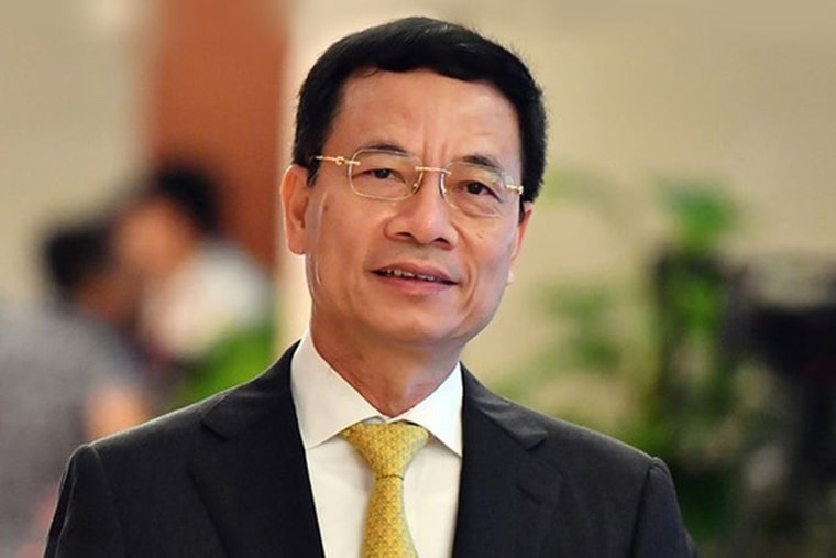 Bộ trưởng Nguyễn Mạnh Hùng