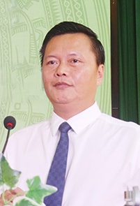 bi-thu-huyen-uy-dan-phuong.jpg