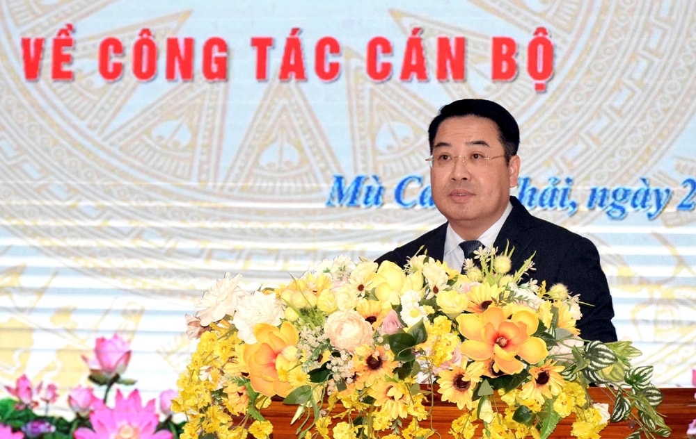 Chủ tịch UBND tỉnh Yên Bái dự Hội nghị công bố quyết định về công tác cán bộ tại Mù Cang Chải
