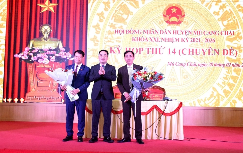 Chủ tịch UBND tỉnh Yên Bái dự Hội nghị công bố quyết định về công tác cán bộ tại Mù Cang Chải