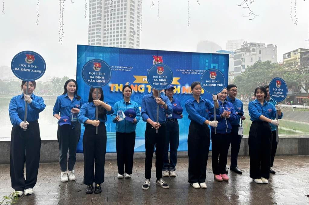 5 đội hình tình nguyện trong Tháng 