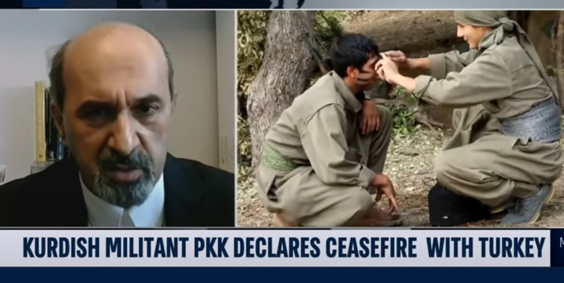 Lãnh đạo PKK Abdullah Ocalan kêu gọi ngừng bắn với Chính phủ Thổ Nhĩ Kỳ. Ảnh: Cắt từ video.