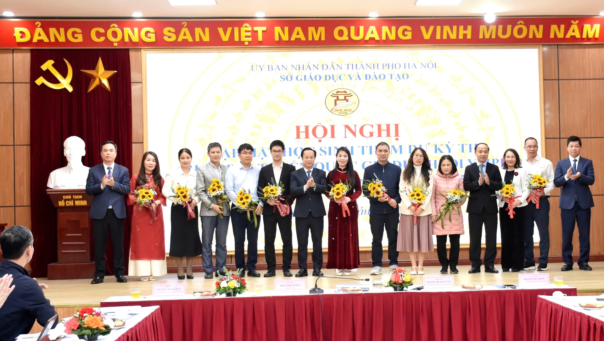 2025-1803-gap-mat-doi-tuyen-2.jpg?w=900