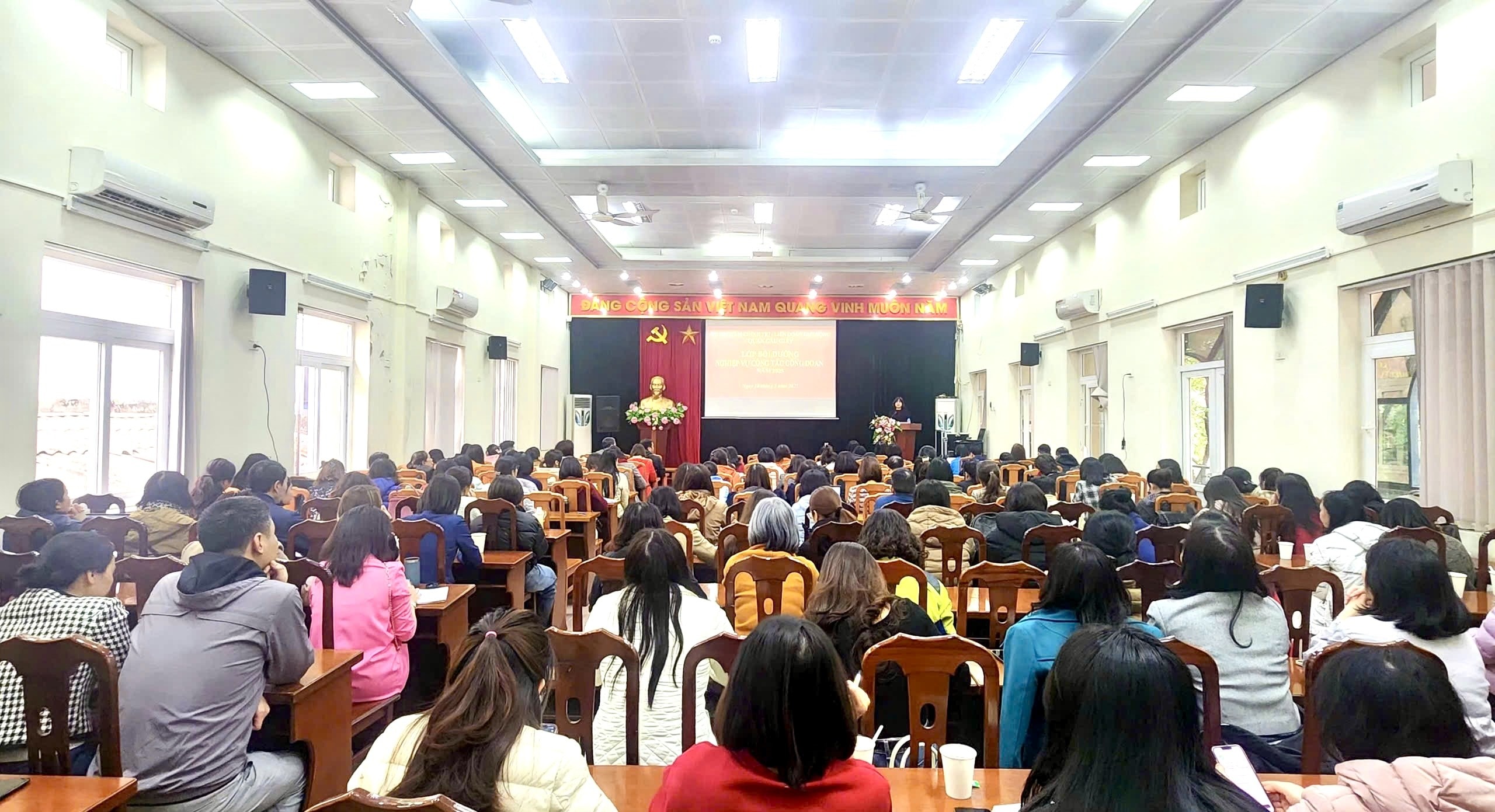 Quận Cầu Giấy: Nâng cao năng lực cho cán bộ Công đoàn cơ sở