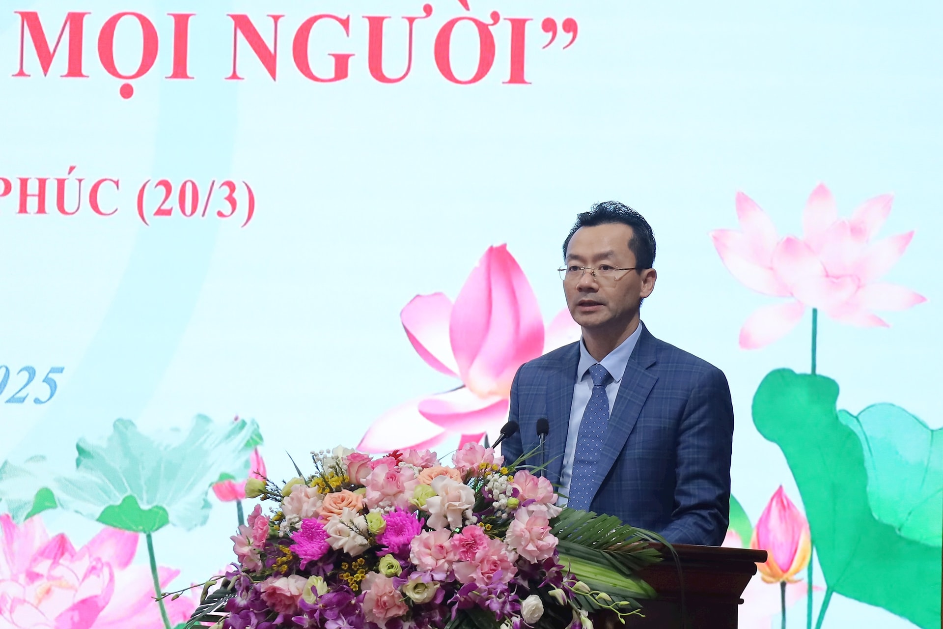 Phó Giám đốc Sở Văn hóa và Thể thao Hà Nội Phạm Xuân Tài khai mạc hội nghị. Ảnh: Kim Nhuệ