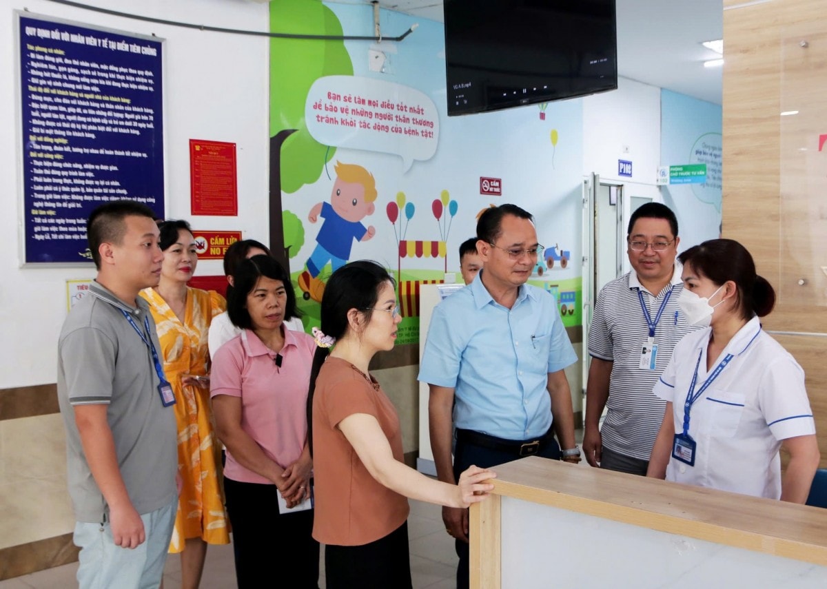Bác sĩ y tế dự phòng tận tâm với nghề