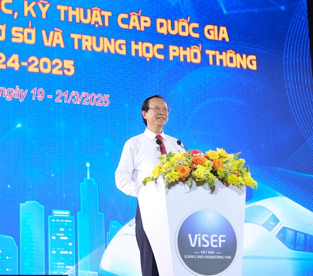 Thắp sáng tinh thần sáng tạo khoa học kỹ thuật của học sinh Thắp sáng tinh thần sáng tạo khoa học kỹ thuật của học sinh