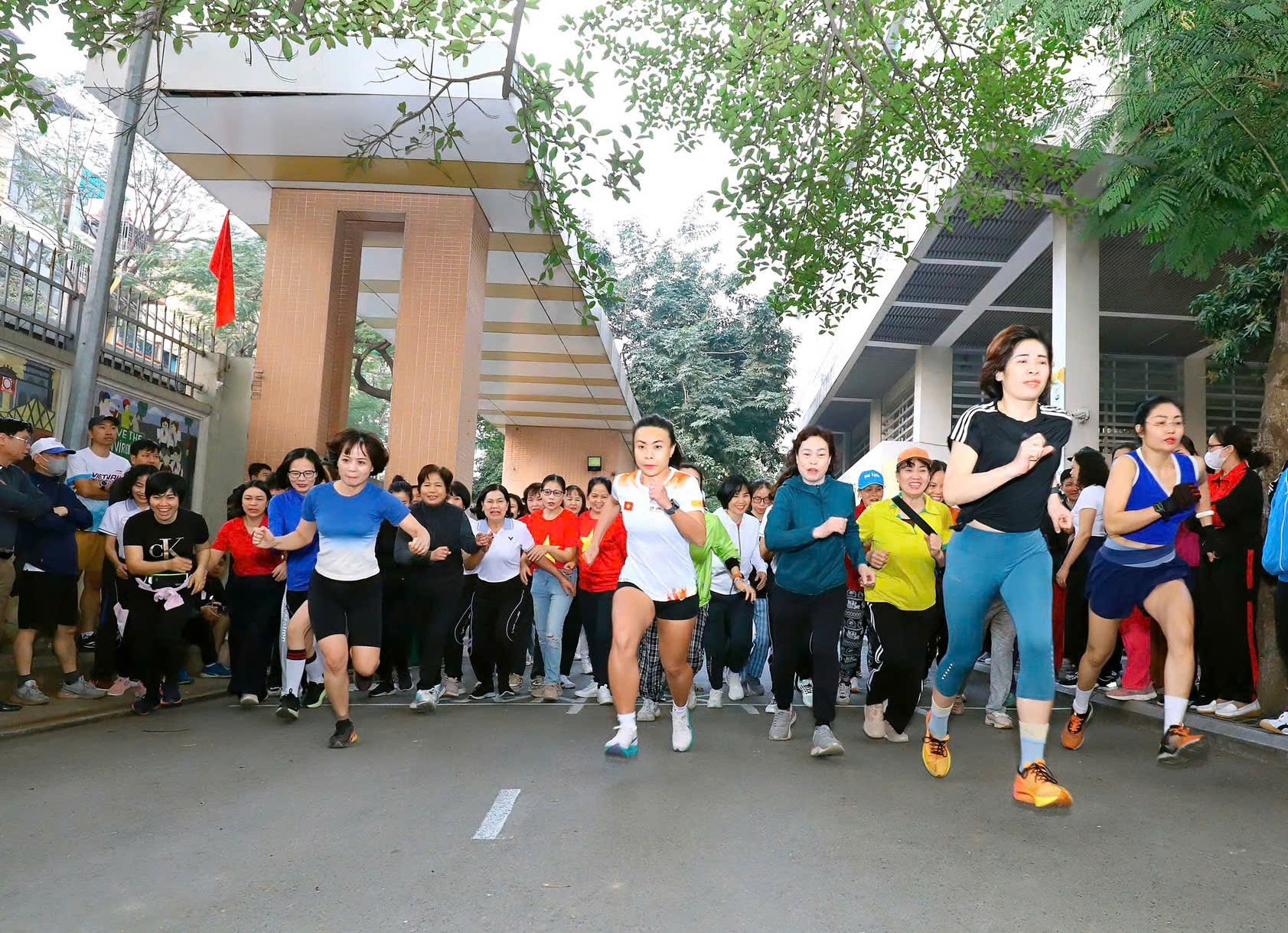 22-cau-giay-nghia-tan2.jpg