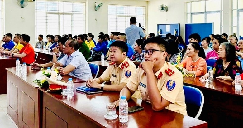 Công tác tuyên truyền về Nghị định 168/2024/NĐ-CP nhận được sự quan tâm của nhân dân, học sinh trên địa bàn Quận 1