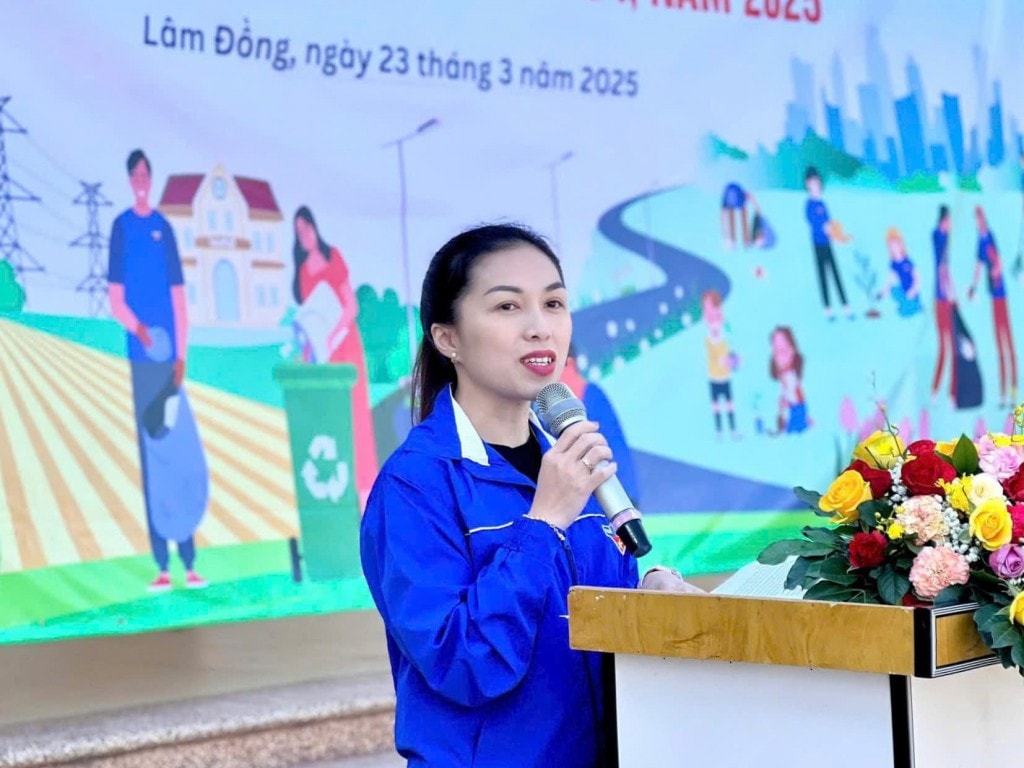 Chị Trần Diệp Mỹ Dung, Phó Bí thư Tỉnh đoàn, Chủ tịch Hội đồng Đội tỉnh Lâm Đồng