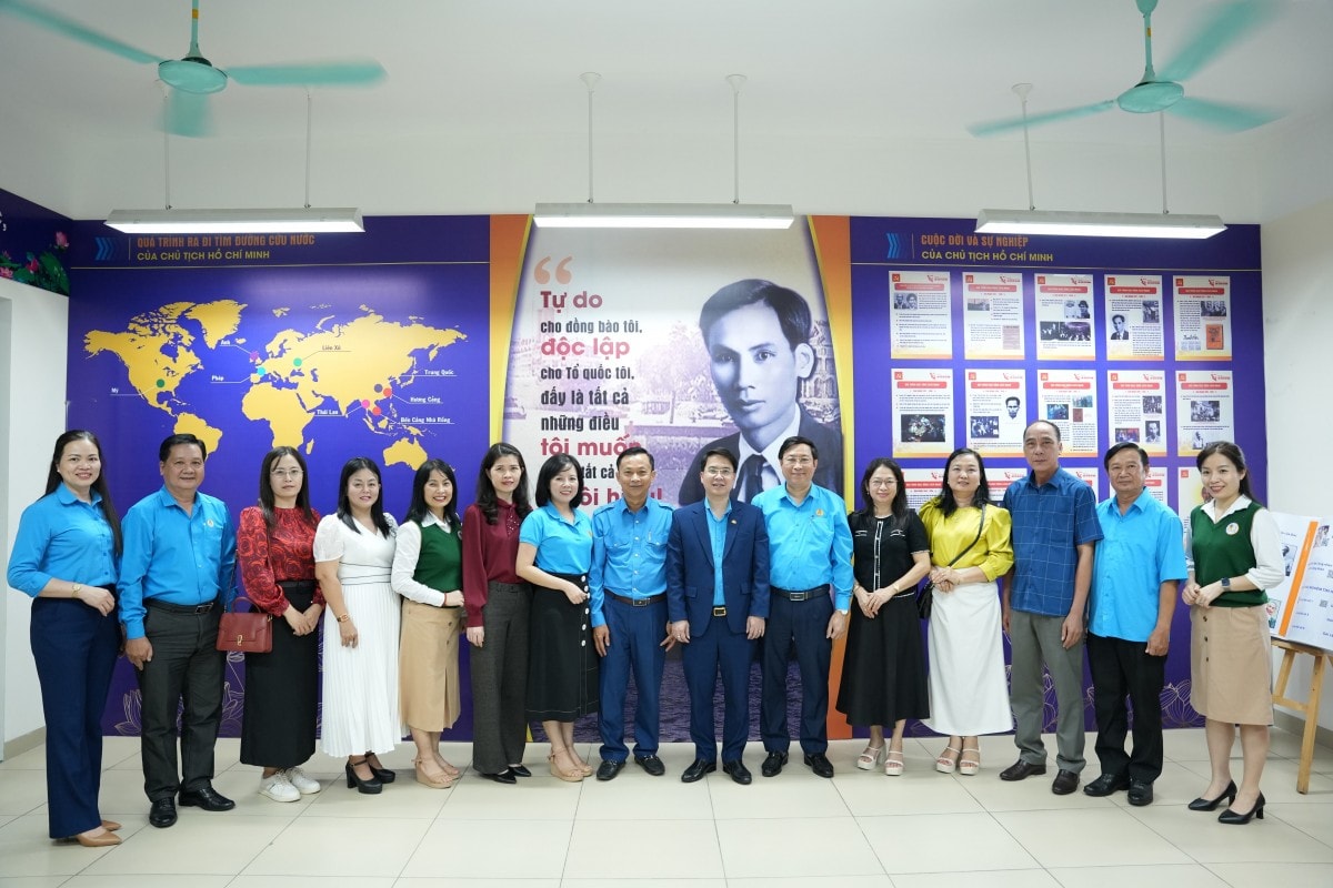 LĐLĐ quận Long Biên - LĐLĐ tỉnh Hậu Giang chia sẻ kinh nghiệm hoạt động công đoàn