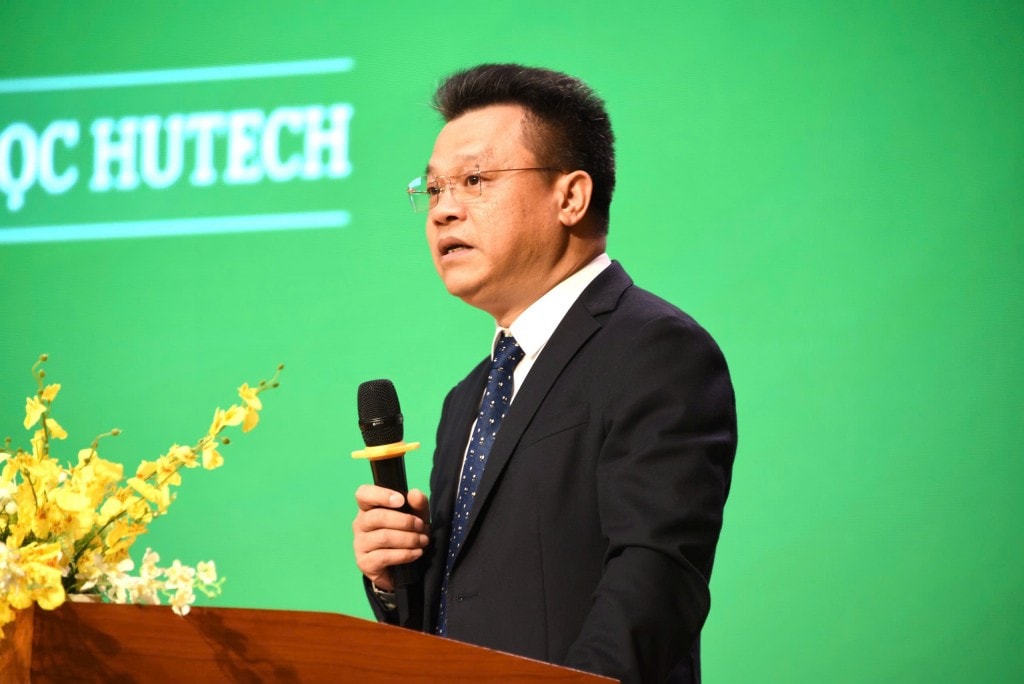 Phó Chủ tịch chuyên trách Ủy ban ATGT Quốc gia Lê Kim Thành phát biểu