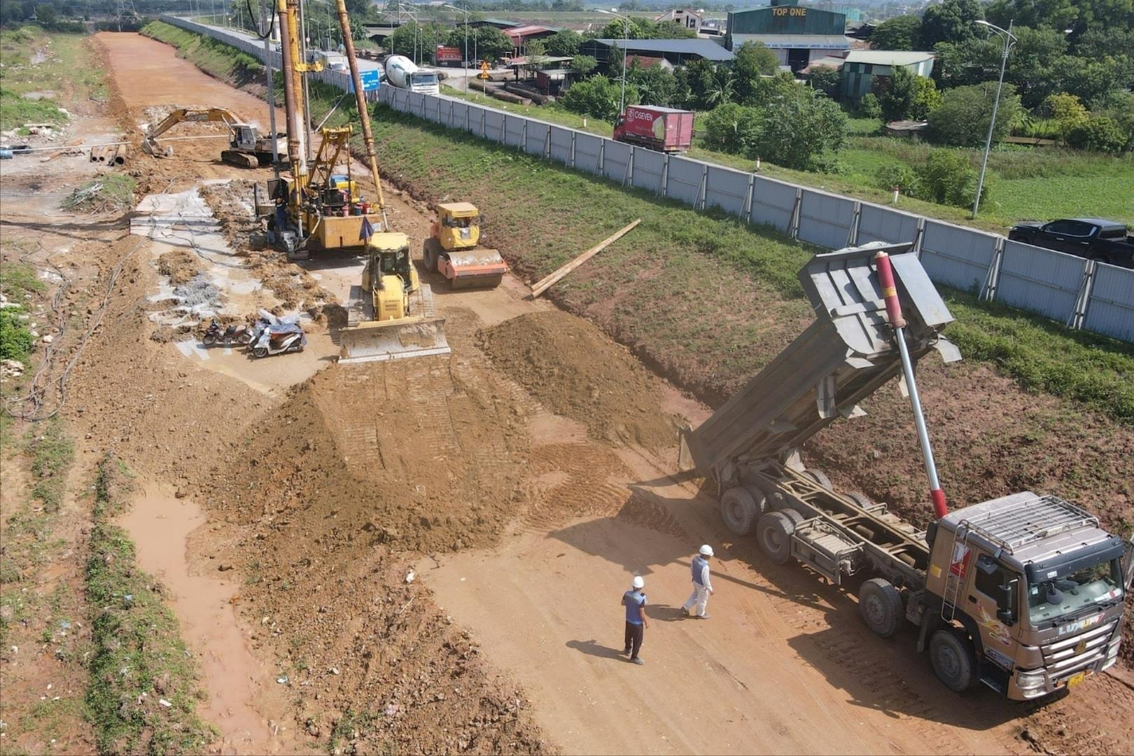 Quyết liệt tăng tốc các dự án đầu tư công
