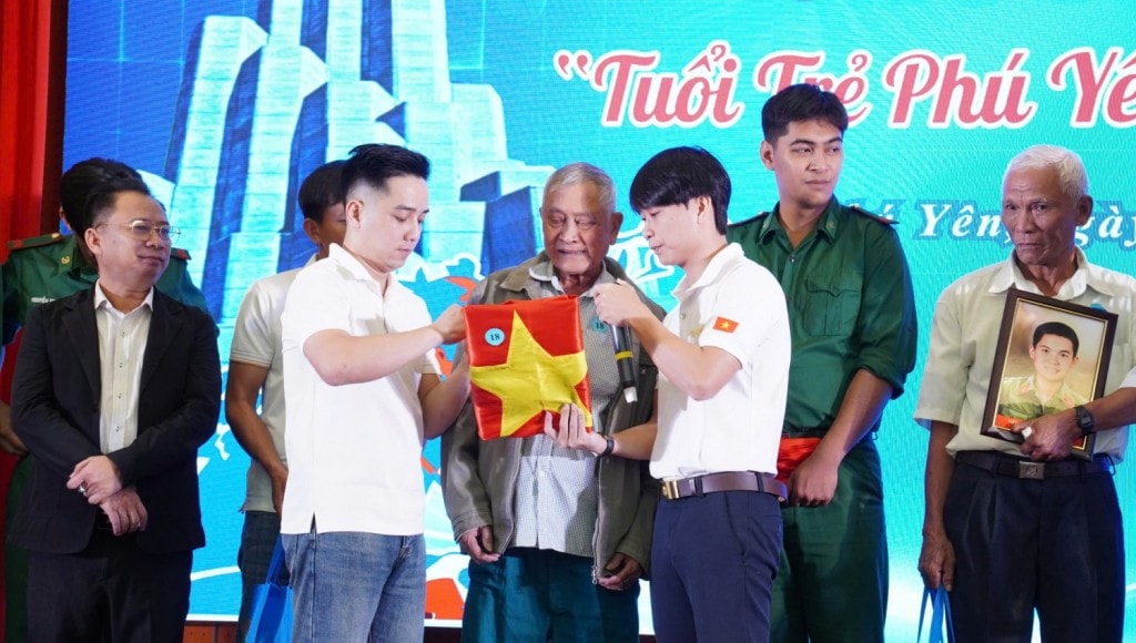 Đây là hoạt động thể hiện lòng biết ơn sâu sắc của tuổi trẻ Phú Yên đối với những người đã hy sinh vì độc lập, tự do của Tổ quốc.