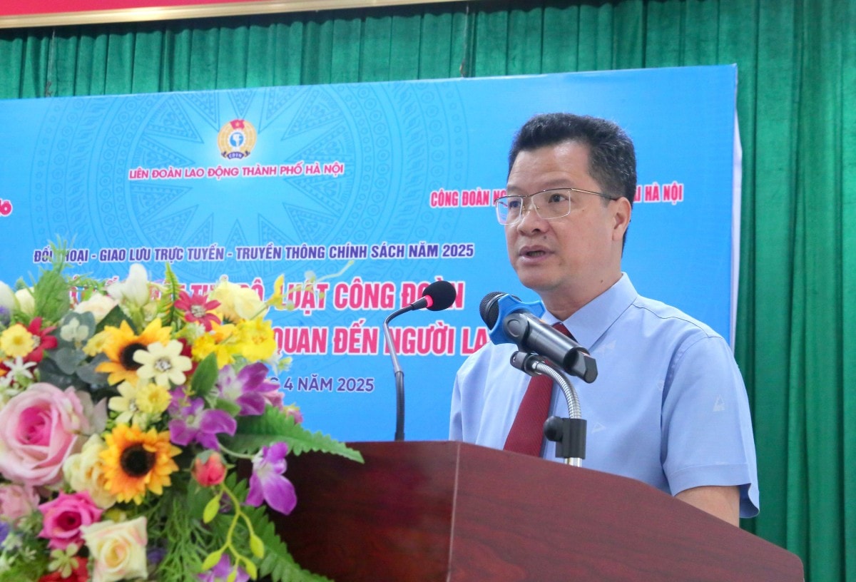 TRỰC TUYẾN HÌNH ẢNH: Gần 300 đoàn viên, người lao động đối thoại về Luật Thủ đô, Luật Công đoàn