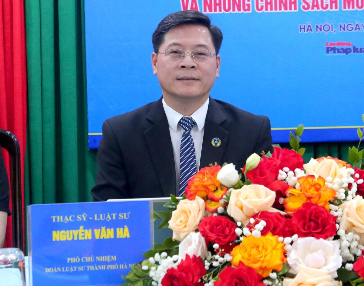 TRỰC TUYẾN HÌNH ẢNH: Gần 300 đoàn viên, người lao động đối thoại về Luật Thủ đô, Luật Công đoàn