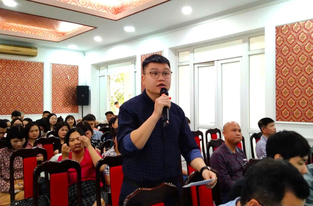 TRỰC TUYẾN HÌNH ẢNH: Gần 300 đoàn viên, người lao động đối thoại về Luật Thủ đô, Luật Công đoàn