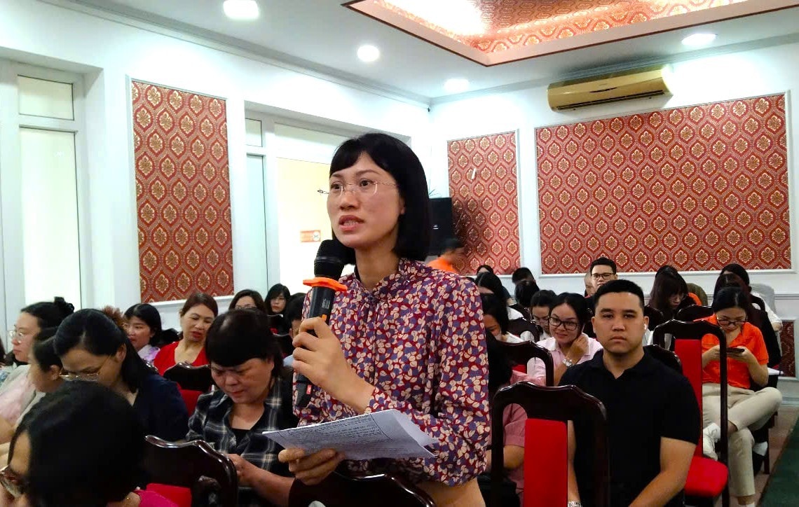 TRỰC TUYẾN HÌNH ẢNH: Gần 300 đoàn viên, người lao động đối thoại về Luật Thủ đô, Luật Công đoàn