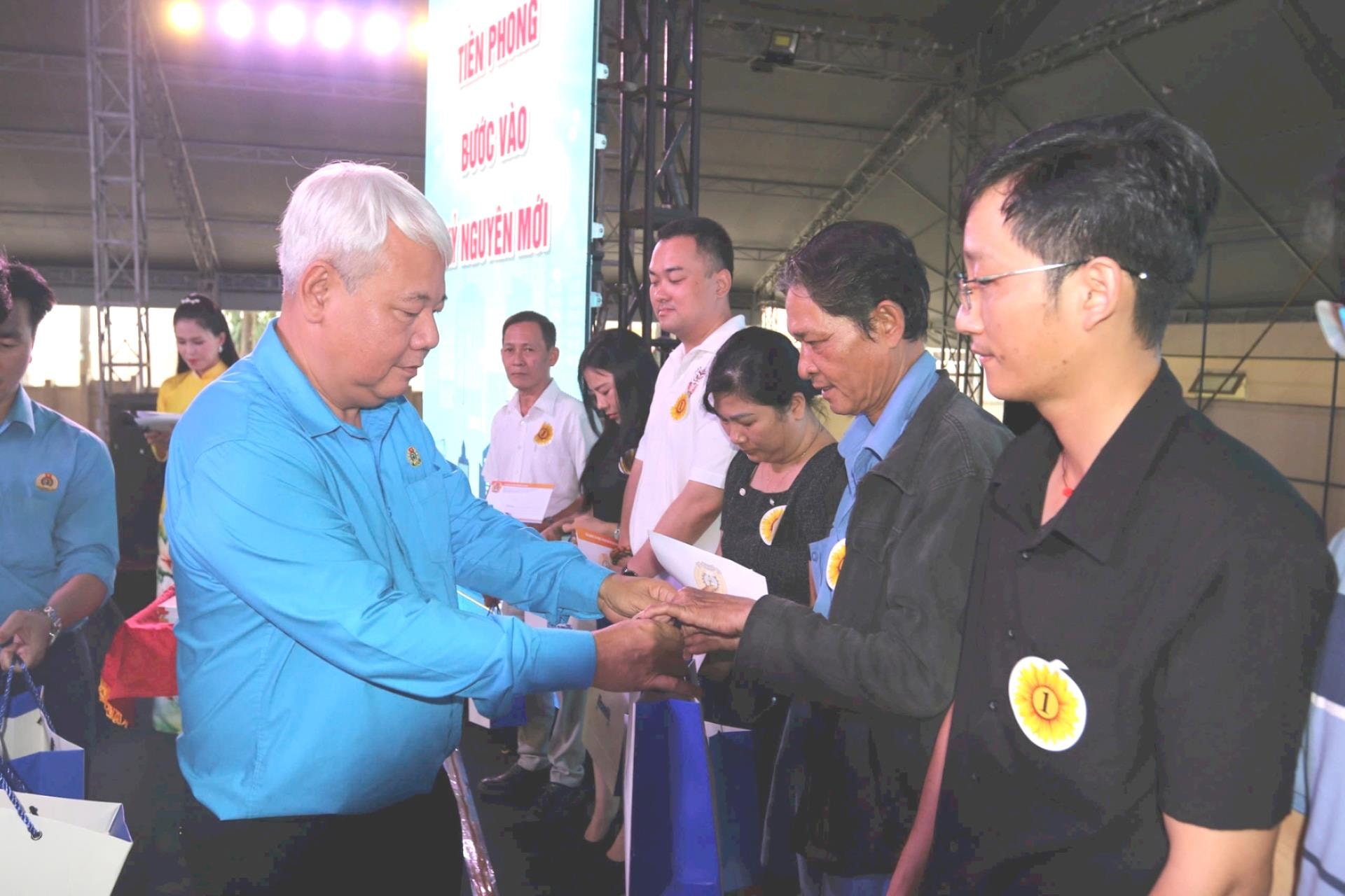 TP Hồ Chí Minh chi hơn 150 tỷ đồng hỗ trợ người lao động trong “Tháng Công nhân”