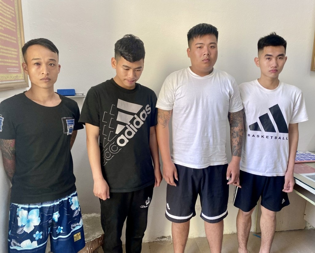 Các đối tượng bị bắt giữ (từ trái qua phải): Phan Văn Thành, Lê Trung Lượng, Lê Ngọc Thái, Lê Bá Vũ