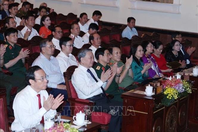 Tổng Bí thư Tô Lâm dự Chương trình hòa nhạc đặc biệt “Bản giao hưởng hòa bình”