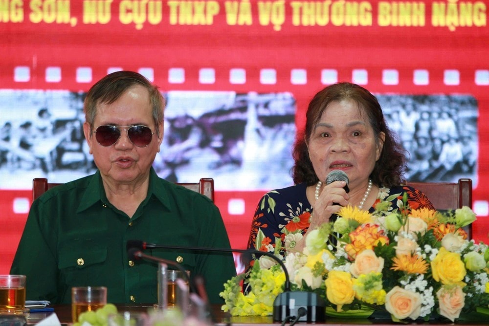 Vợ chồng bà Phan Thị Kim Song và ông Cao Văn Thành - thương binh nặng tham gia kháng chiến chống Mỹ cứu nước