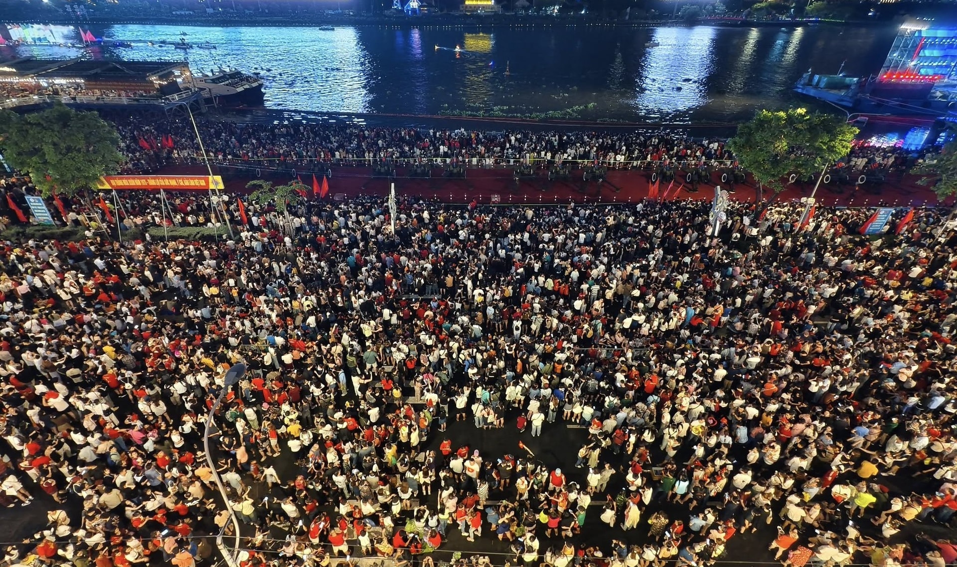 a761.phaohoa.jpg?w=900