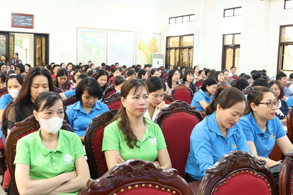 TRỰC TUYẾN: Chính sách liên quan đến người lao động khi thực hiện sắp xếp tổ chức bộ máy