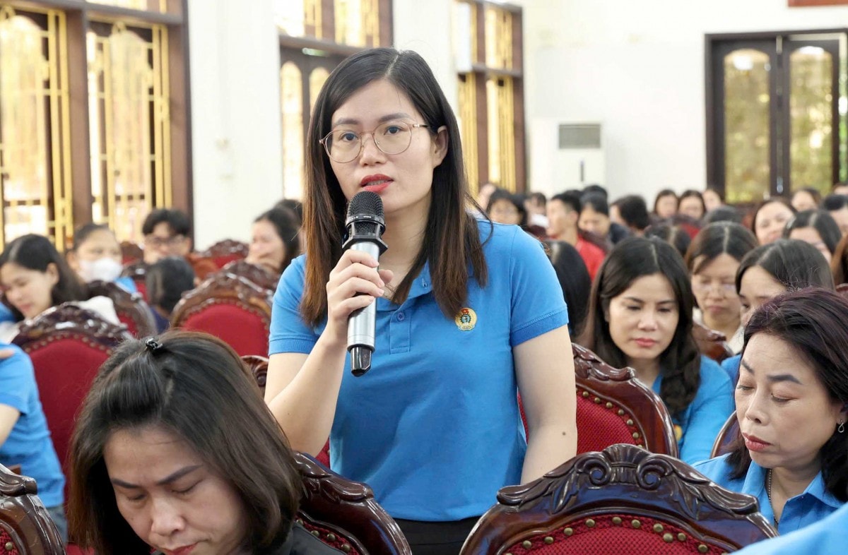 TRỰC TUYẾN HÌNH ẢNH: Chính sách đối với cán bộ nghỉ trước tuổi khi thực hiện tinh gọn bộ máy
