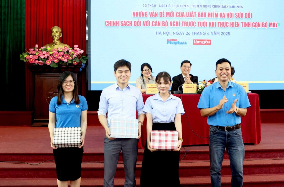 TRỰC TUYẾN: Chính sách liên quan đến người lao động khi thực hiện sắp xếp tổ chức bộ máy